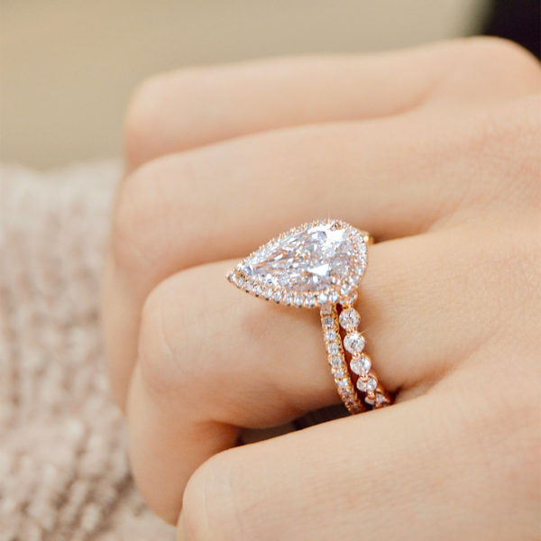 teardrop diamond ring in rose gold