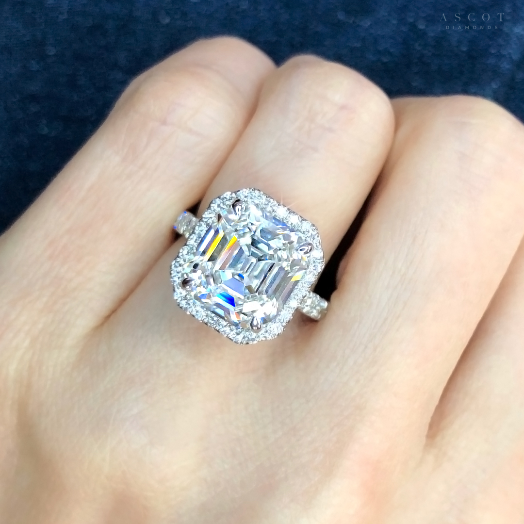 Update more than 159 emerald cut diamond ring best - netgroup.edu.vn